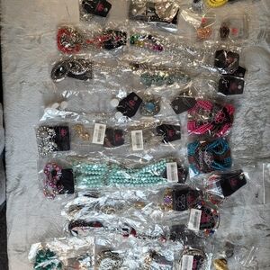 50 Pieces Paparazzi Jewelry Assortment
